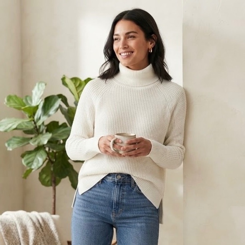 J.Crew Womens White 100% Cotton Waffle Knit Turtleneck Sweater Size M Raglan